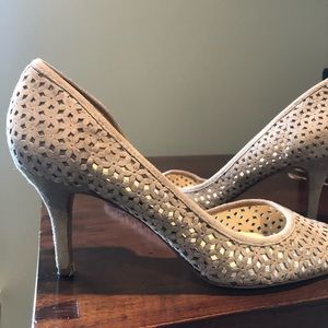 Nine West pumps